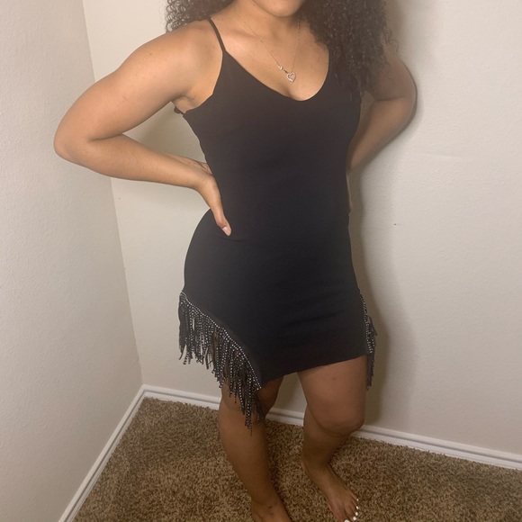 Black dress - Picture 2 of 4